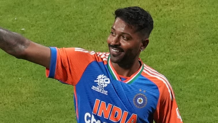 Indian cricket team all rounder Hardik Pandya may miss ODI series against Sri Lanka report IND vs SL IND vs SL: श्रीलंका के खिलाफ वनडे सीरीज़ नहीं खेलेंगे हार्दिक पांड्या, BCCI को पहुंचा दी खबर? रिपोर्ट ने चौंका दिया