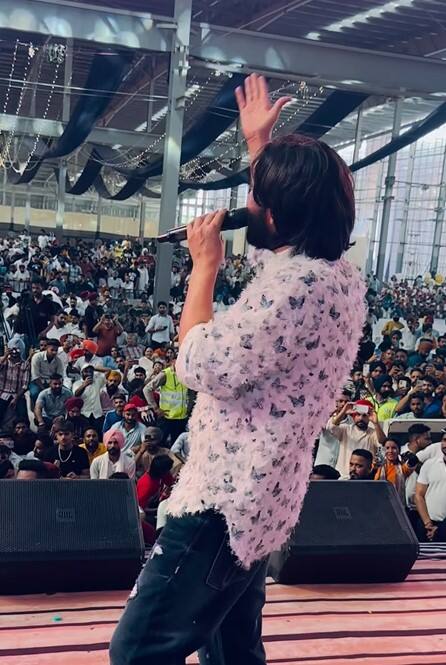 Babbu Maan ਦੀ ਇਸ ਹਰਕਤ 'ਤੇ ਭੜਕੇ ਲੋਕ, ਕੱਢੀਆਂ ਗਾਲ੍ਹਾਂ...