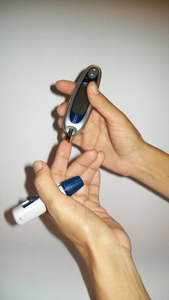 డయాబెటిస్ ఉందా? ఈ పండ్లలో ఎంత షుగర్ ఉంటుందో చూడండి, వీటిని తక్కువ తినండి