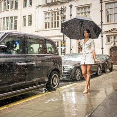 Ruhi singh: એક્ટ્રેસ રુહી સિંહે વરસાદમાં કરાવ્યું ગ્લેમરસ ફોટોશૂટ, જુઓ તસવીરો