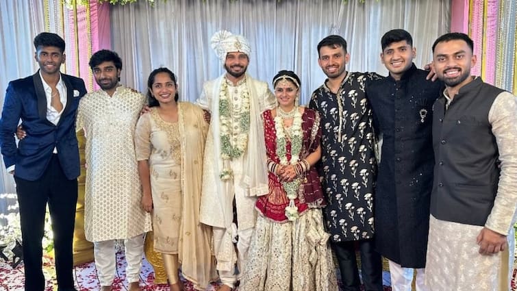 Indian origin batter Prerak Mankad married to Kinjal watch photo many cricketers attend weeding Lucknow Super Giants Prerak Mankad: अब इस भारतीय बल्लेबाज़ ने रचाई शादी, सामने आई तस्वीर, कई क्रिकेटर्स ने की शिरकत 