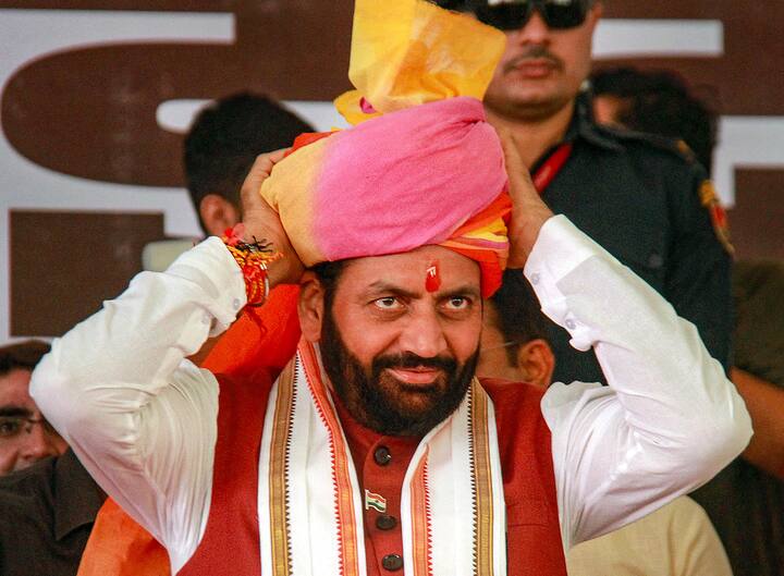 राज्य में 25% जाट, 21% दलित, आठ-आठ फीसदी ब्राह्मण और पंजाबी, पांच-पांच फीसदी वैश्य और यादव, चार-चार फीसदी मुस्लिम और सिख, तीन फीसदी गुर्जर और 17 फीसदी अन्य हैं.
