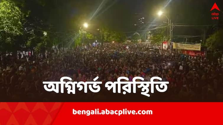 সরকারি চাকরিতে সংরক্ষণ ঘিরে অগ্নিগর্ভ বাংলাদেশ, পুলিশ-আন্দোলনকারীদের মধ্যে সংঘর্ষ, বাড়ছে হতাহত