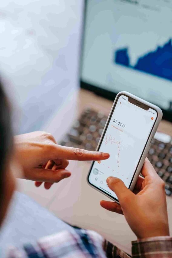 ৩ বছরেই ২.৫ গুণ বৃদ্ধি! সঙ্গে ডিভিডেন্ড, এই সংস্থার শেয়ারে আর লগ্নি করবেন?