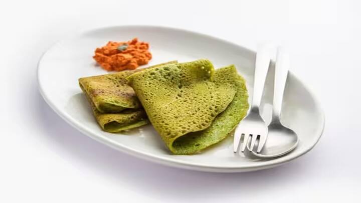 Food Recipe: જો તમને પણ સાંજે મસાલેદાર ખાવાનું પસંદ છે તો આ સમાચાર તમારા માટે છે. આજે અમે તમને એક એવી રેસિપી વિશે જણાવીશું, જે ન માત્ર ખાવામાં સ્વાદિષ્ટ છે પણ સ્વાસ્થ્ય માટે પણ ફાયદાકારક આવે છે.