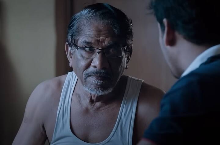 2017 ஆம் ஆண்டு நித்திலன் சுவாமிநாதன் இயக்கிய குரங்கு பொம்மை படத்தில் விதார்த்துக்கு அப்பாவாக பாரதிராஜா நடித்து இருந்தார்.