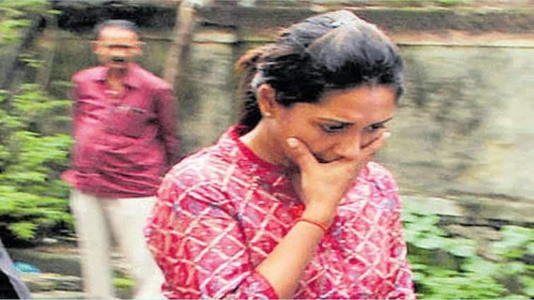 Janhavi Gadkar Drunk Driving Case prosecution plans to invoke murder charge against janhavi gadkar Marathi News Janhavi Gadkar Drunk Driving Case : ईस्टर्न फ्रीवेवरील ड्रंक अँड ड्राईव्ह प्रकरण; जान्हवी गडकरवर हत्येचा खटला चालवण्याची सरकारची मागणी, काय घडलेलं नेमकं?