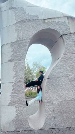 Allu Arjun Family Photos: యూరప్ టూరులో అల్లు అర్జున్ ఫ్యామిలీ - అమ్మాయి అర్హ క్యూట్ పిక్స్ చూశారా?