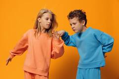 Parenting Tips: बच्चों के झगड़े से परेशान हो गए हैं माता-पिता, तो ऐसे निकाले समाधान