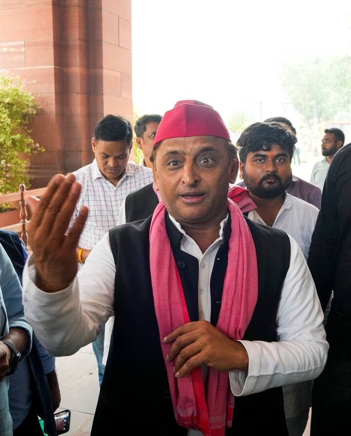 अंत में अखिलेश यादव ने कहा, 