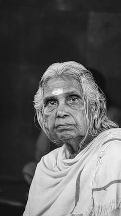 औरत शब्द का क्या होता है असली मतलब? जान लेंगे तो बोलने में भी आएगी शर्म