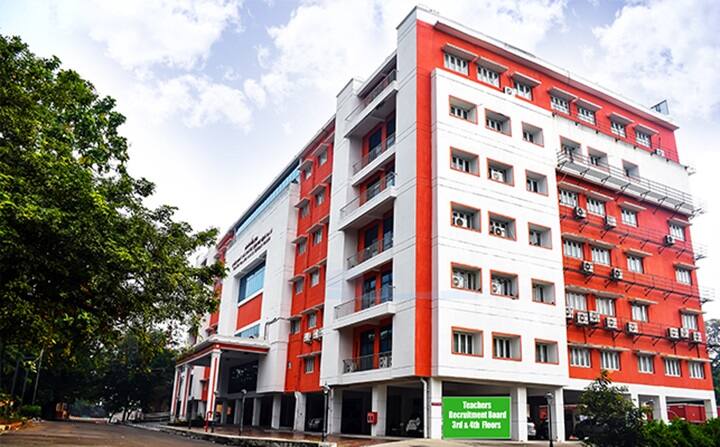 Secondary Grade Teacher 1000 more vacancies increased 2024 TRB TRB: வெளியான சூப்பர் அறிவிப்பு; அதிகரித்த ஆசிரியர் பணியிடங்கள்- டிஆர்பி அதிரடி