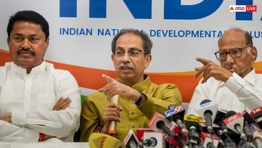 उद्धव ठाकरे ने कांग्रेस और शरद गुट की बढ़ाई टेंशन, विधानसभा में मुंबई की इन सीटों पर ठोका दावा Uddhav Thackeray staked Claim on 25 seats of Mumbai Sharad Pawar and Congress Nana Patole Seat Sharing Formula उद्धव ठाकरे ने कांग्रेस और शरद गुट की बढ़ाई टेंशन, विधानसभा में मुंबई की इन सीटों पर ठोका दावा