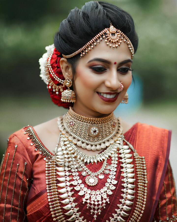 इस नजरिये से देखा जाए तो अरबी में स्त्री की पहचान सिर्फ उसका गुप्तांग होता है. उसके अतिरिक्त उनका कोई वजूद नहीं है.