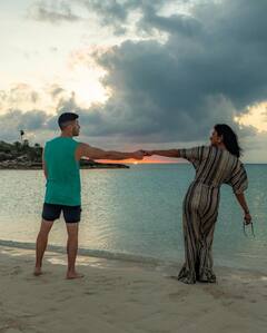 Nick Jonas's Birthday Post For Priyanka Chopra Is Sealed With A Kiss - See Pics