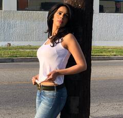 बॉलीवुड की वो हसीना जिसके इंटीमेट सीन देखने के लिए लग जाती थी टिकट खिड़कियों पर लाइन