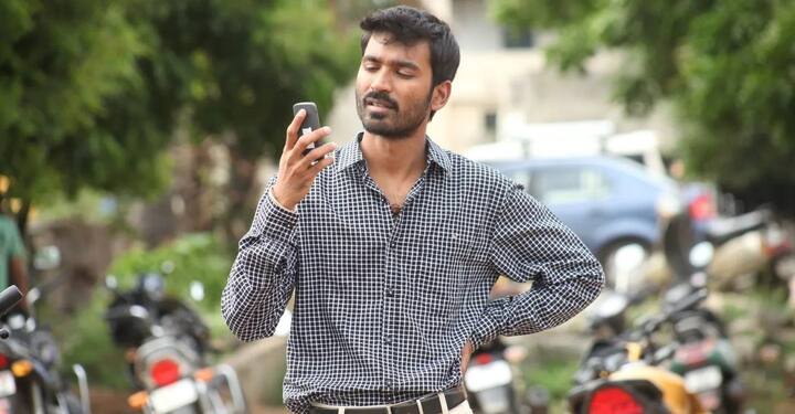 பொறியியல் படித்த தனுஷ் தான் படித்த படிப்பிற்கு ஏற்ற வேலைக்குதான் செல்வேன் என்று குறிக்கோளோடு இருக்கிறார். ஒரு வழியாக இன்ஜினியர் வேலை கிடைக்கிறது. அதன் பிறகு ஒரு பெரிய பில்டிங் கட்டுவதற்கு ப்ராஜெக்ட் கிடைக்கிறது. அந்த பில்டிங்கை கட்டவிடாமல் வில்லன் இல்லாத வேலைகளை பார்க்கிறார். வில்லனை சமாளித்து பில்டிங்கை எப்படி கட்டினார் என்பதே மீத கதை.