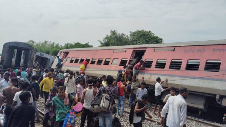 Gonda Trail Derailment Dibrugarh express Passenger big claim Mild Explosion 'Mild Explosion Before Derailment': Dibrugarh Express Passenger's Big Claim After At Least 8 Coaches Derail In UP