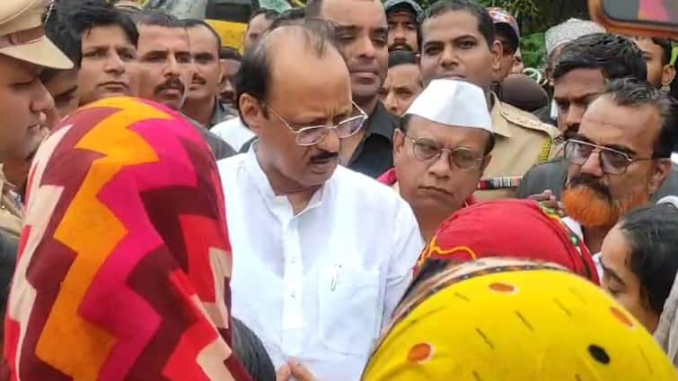 Ajit Pawar at Vishalgad canceling the program in Pune What did the victims say about the encroachment Ajit Pawar : पुण्यातील कार्यक्रम रद्द करत अजितदादा विशाळगडाच्या पायथ्याला; पीडितांनी मांडल्या व्यथा, अतिक्रमणावर काय म्हणाले?