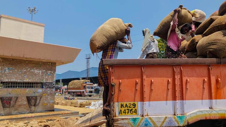 Rice Export Curbs To Be Relaxed As Govt Faces Record High Reserves Rice Export Curbs To Be Relaxed As Govt Faces Record High Reserves