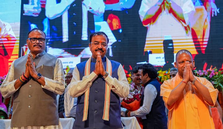 यूपी के डिप्टी सीएम ने बीजेपी कार्यकर्ताओं की चिंताओं और उनके बीच बढ़ने वाली उदासी को दूर करने लिए जेपी नड्डा से ठोस रोडमैप तैयार करने को लेकर गहन बातचीत की.