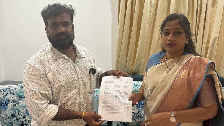 endowment assistant commissioner husband Madan Mohan meets Home Minister Anita and asks security Andhra Pradesh: ప్రాణహాని ఉంది కాపాడండి- హోంమంత్రి అనితను కలిసిన ఫిర్యాదు చేసిన మదన్మోహన్