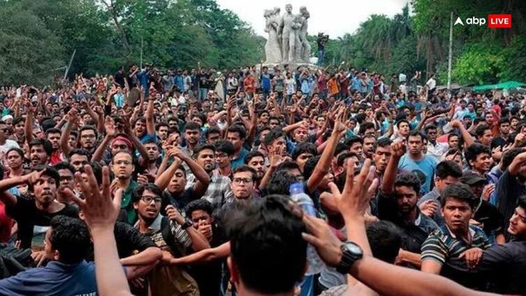 Indian Embassy in Bangladesh issues advisory for students and indian citizens in light of the recent protests across the country Indian Embassy Advisory: 'घर से बाहर न निकलें...', बांग्लादेश में हिंसा के बीच भारतीयों के लिए एडवाइजरी जारी