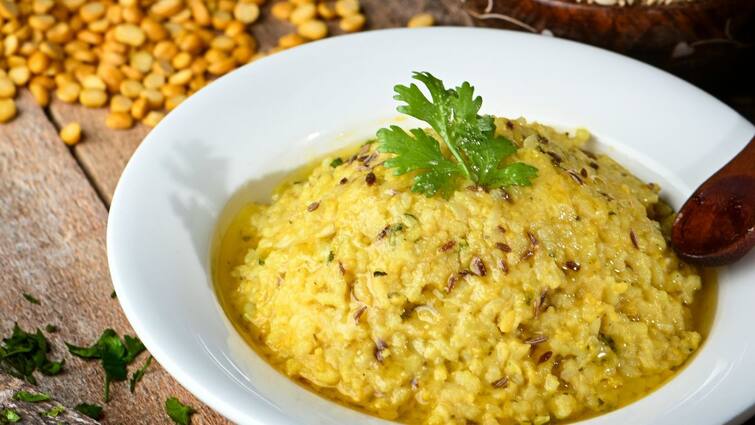 Corn Palak Khichdi Recipe In Tamil Healthy Lunch Box Recipe Corn Palak Khichdi: ஆரோக்கியமான லன்ச் பாக்ஸ் ரெசிபி - ஸ்வீட்கார்ன்- பாலக்கீரை கிச்சடி!