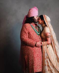 अनंत अंबानी से पहले ये सेलेब्स भी अपनी सालियों पर लुटा चुके लाखों रुपए, जूता चुराई में दिया था इतना नेग