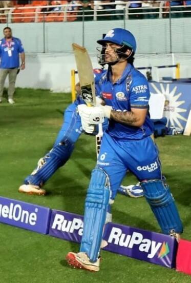 ਭਾਰਤੀ ਟੀਮ ਲਈ ਈਸ਼ਾਨ ਕਿਸ਼ਨ ਦਾ ਪ੍ਰਦਰਸ਼ਨ ਪਟਨਾ ਦੇ ਰਹਿਣ ਵਾਲੇ ਈਸ਼ਾਨ ਕਿਸ਼ਨ ਨੇ ਭਾਰਤੀ ਕ੍ਰਿਕਟ ਟੀਮ ਲਈ ਦੋ ਟੈਸਟ ਮੈਚ ਖੇਡੇ ਹਨ ਅਤੇ ਇਸ ਦੌਰਾਨ ਉਸ ਨੇ ਤਿੰਨ ਪਾਰੀਆਂ ਵਿੱਚ 78 ਦੌੜਾਂ ਬਣਾਈਆਂ ਹਨ। ਟੈਸਟ ਕ੍ਰਿਕਟ ਵਿੱਚ ਉਸ ਦੀ ਬੱਲੇਬਾਜ਼ੀ ਔਸਤ 78.0 ਹੈ।