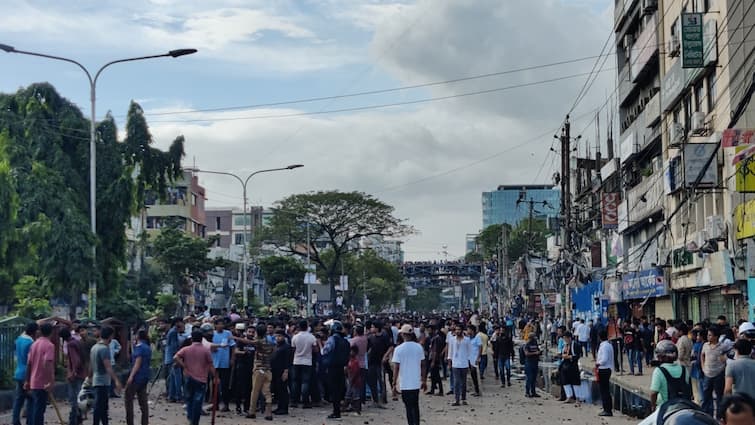 Bangladesh Imposes Curfew, Deploys Military As 105 Killed In Violent  Protests. Students Set Jail On Fire