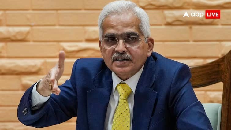 rbi governor Shaktikanta Das says people investing in mutual funds not in bank savings RBI  Alert: ব্যাঙ্কে টাকা রাখছে না, দেশবাসী ঝুঁকছে এই দিকে, চিন্তায় খোদ RBI গভর্নর