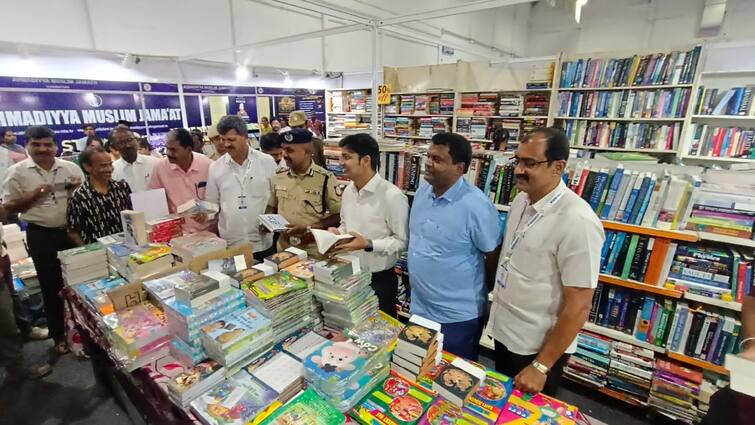 People enthusiastically participate in the Coimbatore Book Festival Coimbatore Book Festival: கோயம்புத்தூர் புத்தகத் திருவிழா துவக்கம்; உற்சாகத்துடன் பங்கேற்ற மக்கள்