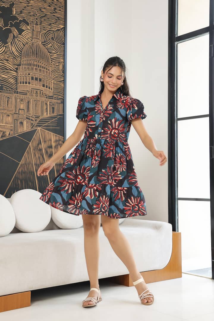 The Power of Prints: Indian bold prints boast a rich heritage and vibrant visual language. When incorporated into co-ord sets, these prints create a unique style statement that's both beautiful and empowering. To give it a more contemporary look, try geometric or color-blocked co-ords. You can keep the accessories minimal to let the print take centre stage. This can be a perfect outfit for any occasion. (Image Source: Special Arrangement)