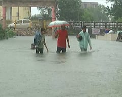Porbandar Rain: પોરબંદરમાં ભારે વરસાદથી અનેક સોસાયટીઓમાં ભરાયા પાણી, જુઓ તસવીરો