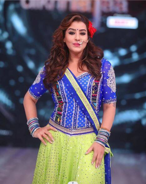 'भाभी जी घर पर हैं' और 'बिग बॉस 11' से पॉपुलैरिटी हासिल करने वाली शिल्पा शिंदे भले ही जल्दी ही 'खतरों के खिलाड़ी 14' में नजर आने वाली हो लेकिन एक्ट्रेस को ज्यादा किसी और शो में नहीं देखा गया है.