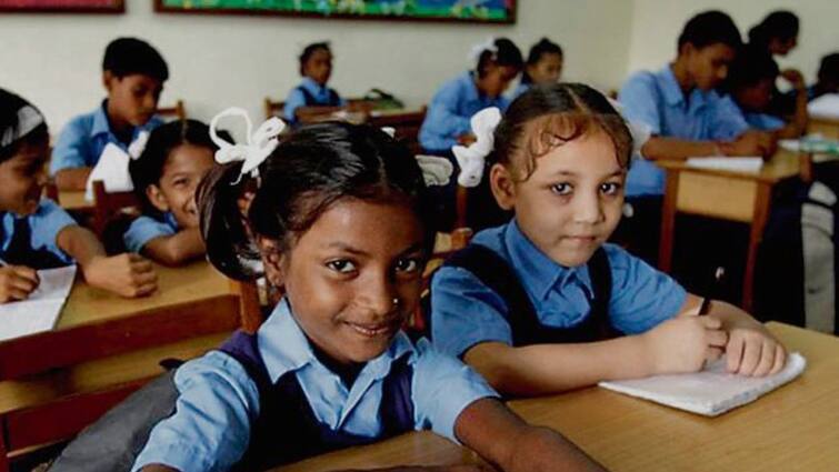 State governments RTE reform cancelled Relief to lakhs of students in the state Maharashtra School RTE: राज्य सरकारची RTE सुधारणा रद्द! राज्यातील लाखो विद्यार्थ्यांना दिलासा, हायकोर्टानं राज्य शासनाला सुनावले खडेबोल