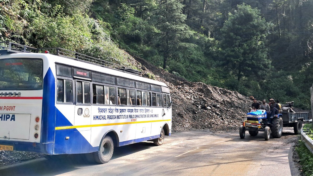 Himachal Weather: मानसून के दौरान बारिश में 41 फीसदी की कमी, जुलाई में भी सामान्य से कम बरसे बादल