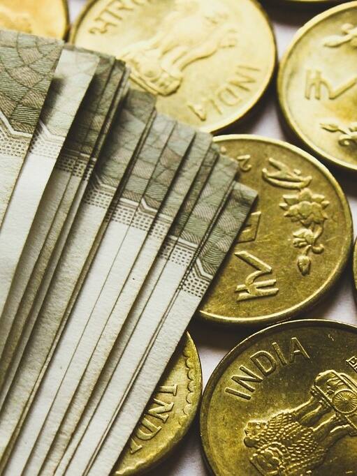 यूपी, कर्नाटक या गुजरात, पहले कौन बनेगा एक ट्रिलियन डॉलर की इकॉनमी?