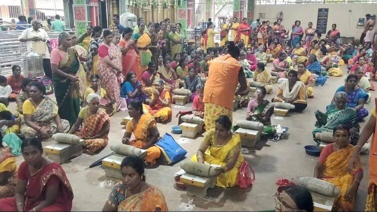 Aadi Festival 2024 Sivagangai Devotees grind turmeric in Ammi pray for amman - TNN Aadi Festival 2024: ஆடி முதல் வெள்ளி... 301 கிலோ மஞ்சள், 51 அம்மியில் மஞ்சள் அரைத்து காரைக்குடி பக்தைகள் வழிபாடு