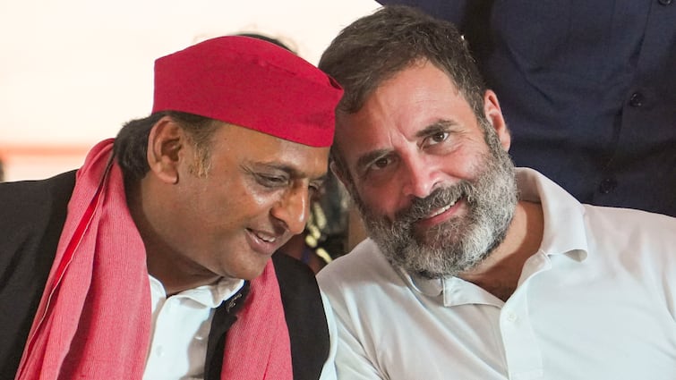 up bypolls 2024 Rahul Gandhi will not upset Akhilesh Yadav samajwadi party may get offer यूपी उपचुनाव से पहले अखिलेश यादव को नाराज नहीं करेंगे राहुल गांधी! सपा को मिल सकता है ये ऑफर