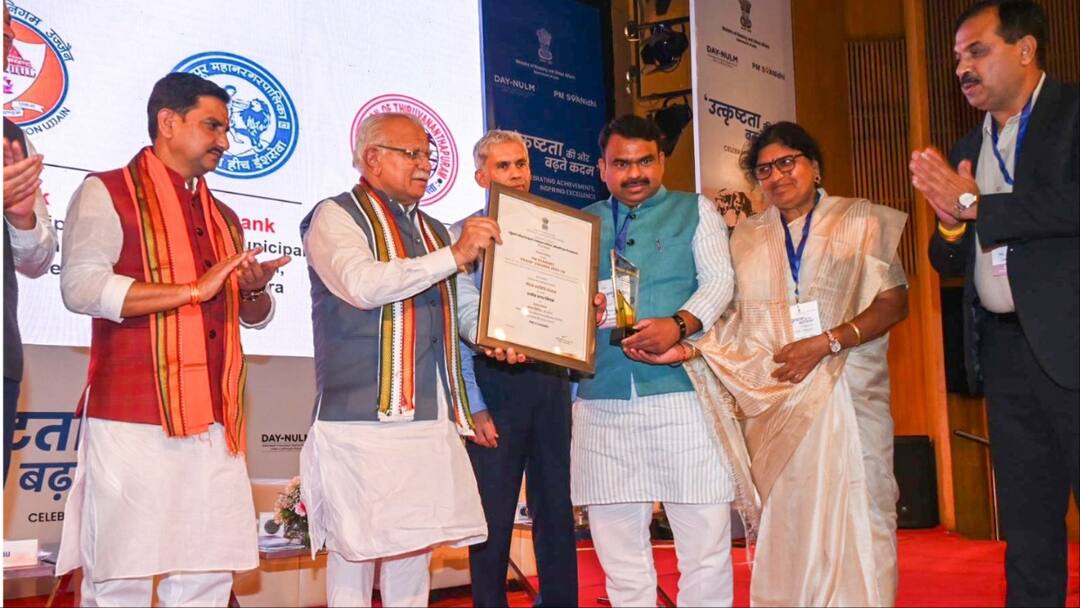 पीएम स्वनिधि योजना में मध्य प्रदेश टॉप पर, किस स्थान पर रहा कौन सा राज्य? जानें पूरी डिटेल madhya pradesh tops in implementation of pm svanidhi scheme पीएम स्वनिधि योजना में मध्य प्रदेश टॉप पर, किस स्थान पर रहा कौन सा राज्य? जानें पूरी डिटेल