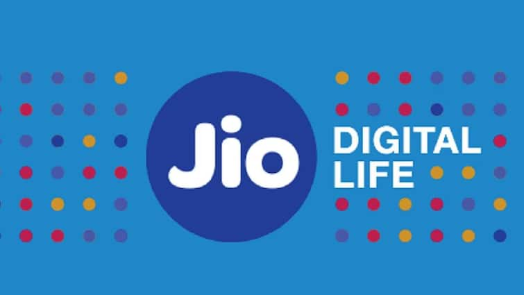 Jio Prepaid Recharge Plan Under Rs 200 Check Benefits 12 OTT Free Subscription Jio Recharge Plans: ২০০ টাকার কমে জিও-র নতুন রিচার্জ প্ল্যান, পাবেন একগুচ্ছ ওটিটি অ্যাপের ফ্রি সাবস্ক্রিপশন