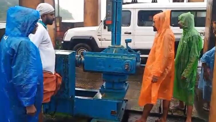 Siruvani Dam is overflowing due to continuous heavy rains - TNN Siruvani Dam: தொடர் கனமழையால் நிரம்பி வரும் சிறுவாணி அணை ; 1000 கன அடி நீரை திறந்து விட்ட கேரள அரசு