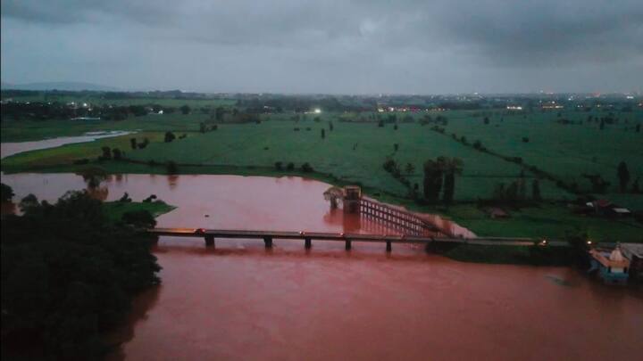 Kolhapur Weather Update Rain Red Alert For Kolhapur Satara District 