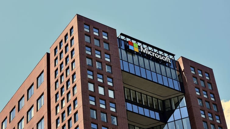 Microsoft Cloud Outage Brokerages and Stock Exchanges Disrupted Trade Execution Platforms Struggle Microsoft Shares Microsoft Cloud Outage: Services Disrupted At Brokerages, Stock Exchanges; Microsoft Shares Slip