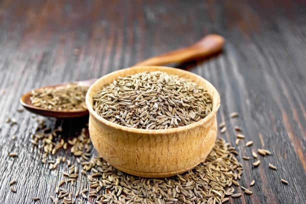 Helpful in weight loss: Cumin increases metabolism, which helps in weight loss. Eating it reduces body fat.