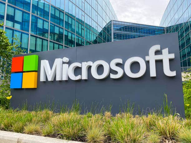 Microsoft Server Down News Sky News broadcast stopped big ruckus from america to australia Microsoft Server Down : पलक झपकते ही दुनियाभर में बंद हुए न्यूज़ चैनल से लेकर कंप्यूटर तक, स्क्रीन नीली होते ही दुनिया कैसे हुई ठप