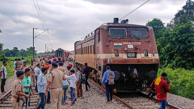 Dibrugarh Express Accident: UP Police Denies Loco Pilot's 'Explosion' Claim As Railways Begins Probe