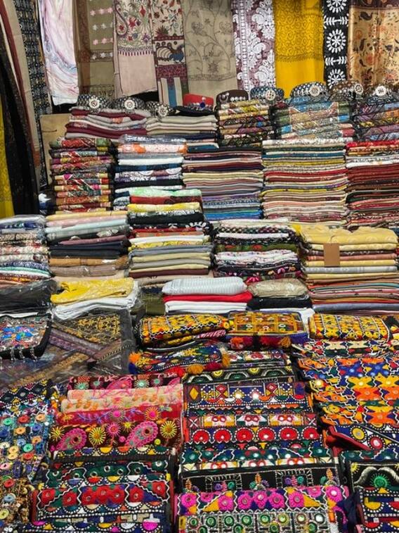 दिल्ली की ये मार्केट्स हैं कॉटन सलवार-सूट खरीदने के लिए बेस्ट